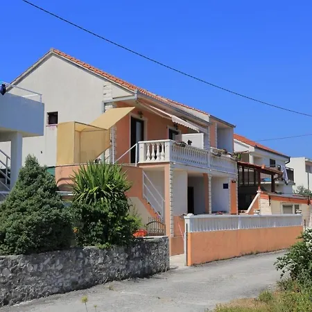 Apartmán Sunny Slatine